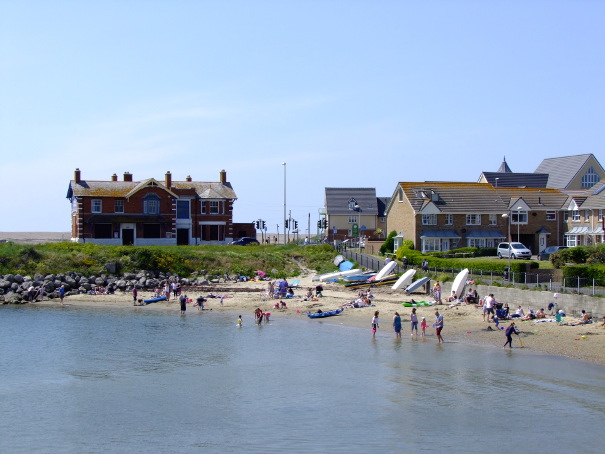 A picture of The Beach at Ferrybridge