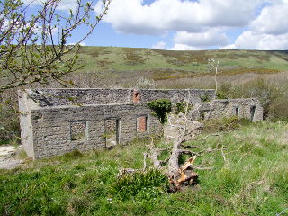 Worbarrow residents also had to leave their beautiful cottages behind in December 1943. The picture here shows Gatehouse Cottages, an idyllic Worbarrow cottage with views over Worbarrow Bay and the Tyneham valley.