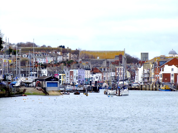 A picture of Weymouth Harbour from the stone pier